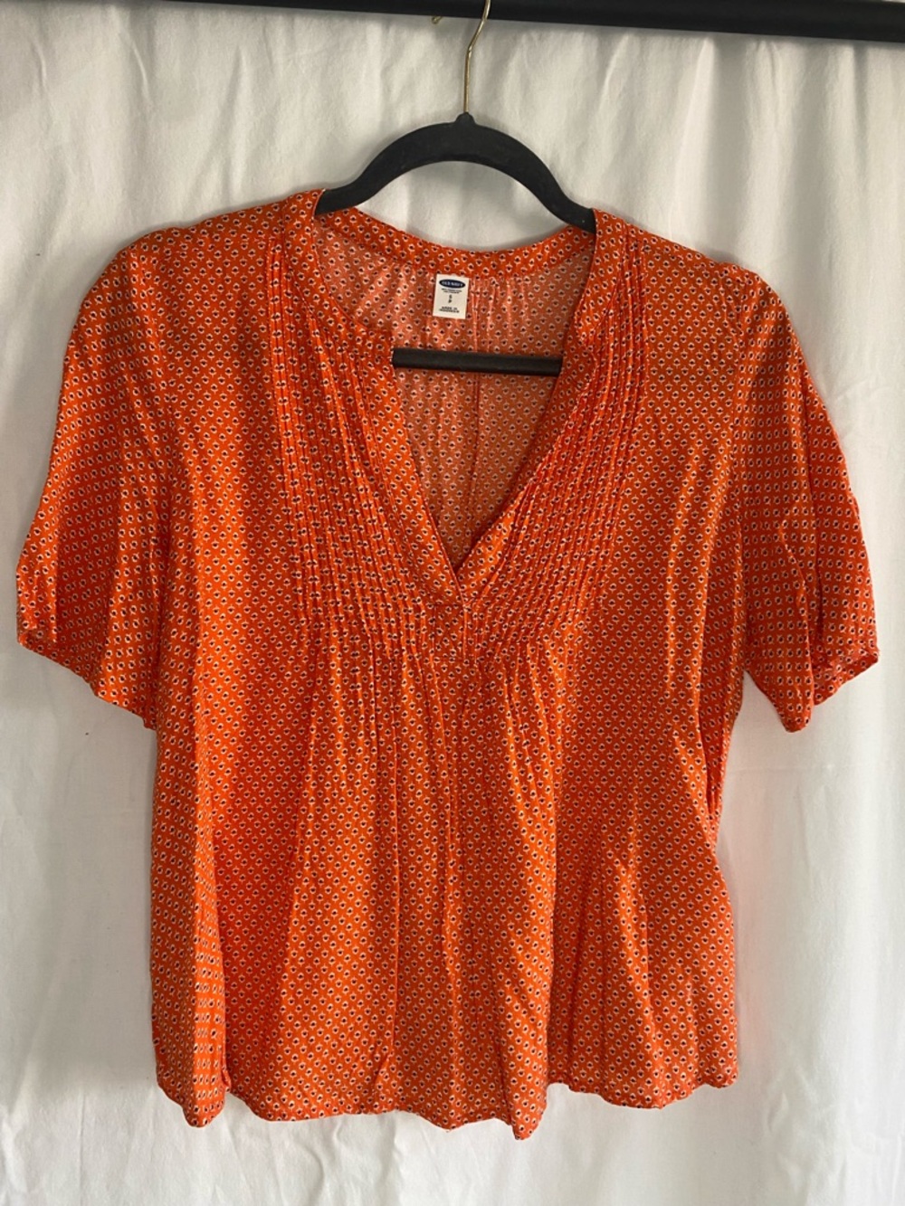 Old Navy Orange Printed V-Neck Blouse